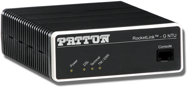 Patton 3088 RocketLink-G - G.SHDSL MODEM, V.35 DCE interface on DB-25F; DB-25 to M/34 converter incl